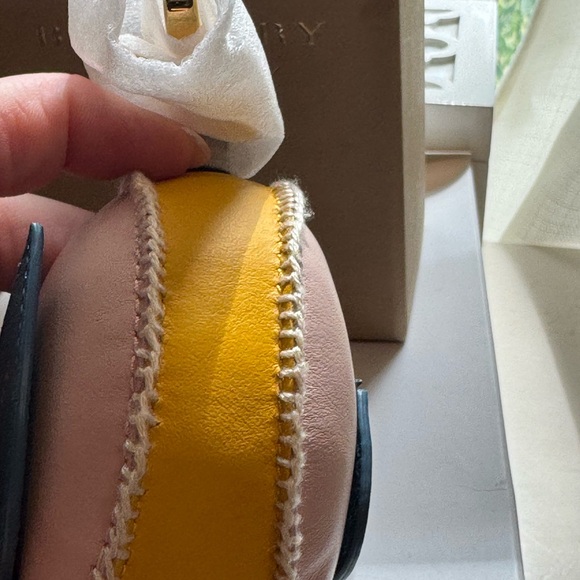 NWT Burberry Larch Yellow Derek The Bird Leather Charm - Picture 6 of 10